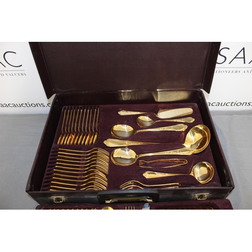 528 - 23/24ct Hartver Gold Plated Soligen Dinner Cutlery Set In Case