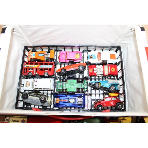 751 - Matchbox CC36 Carry Case With Handle Full Models