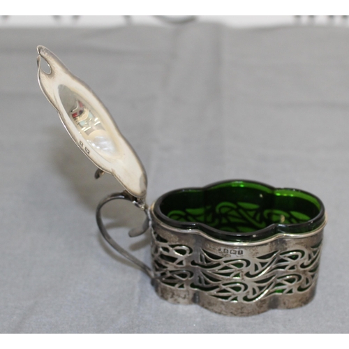 418 - A Silver Hallmarked Mustard Pot With Green Glass Insert