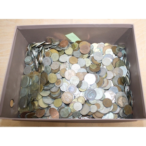 273 - 6.7Kg Of Worldwide Currency Coinage