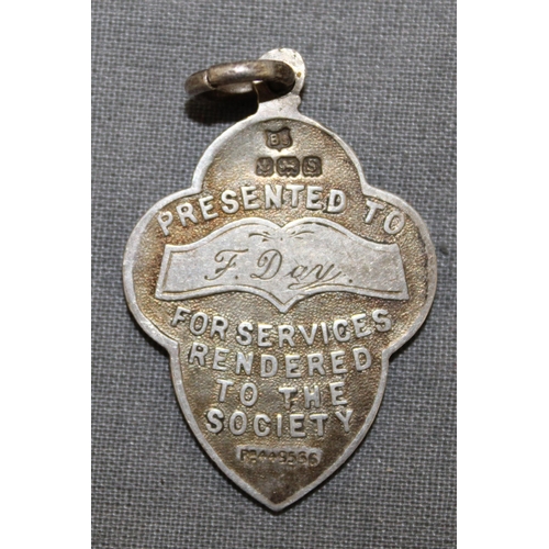 446 - Silver Hallmarked Hearts Of Oak Benefit Society Junior Sector Fob Presented to F Day