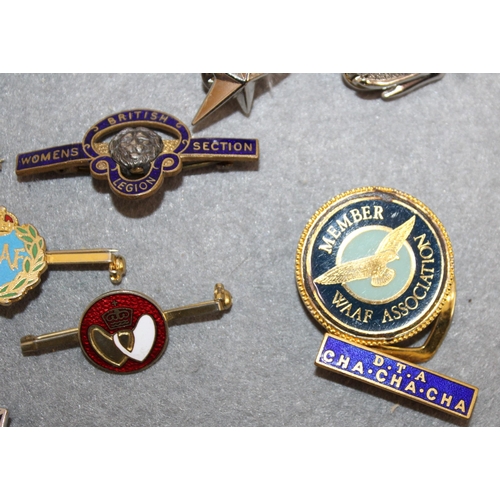 76 - Qty Of Collectable Badges