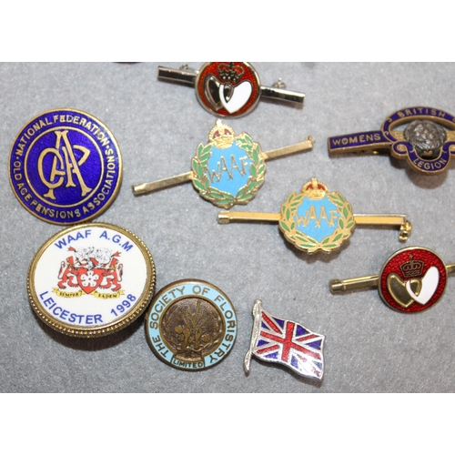 76 - Qty Of Collectable Badges