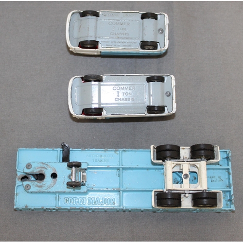 768 - Corgi Co Op Gift Set Pair Of Commer Vans