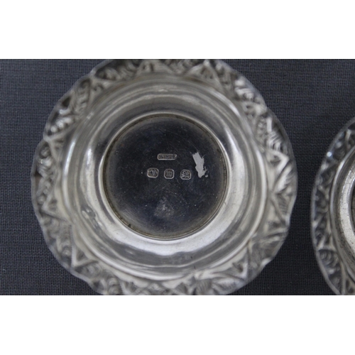 466 - Pair Of Silver Hallmarked Bon Bon Dishes
Diameter Of Top 5cm