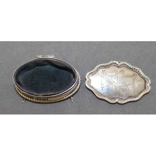 473 - Silver Hallmarked Trinket Box Broken Lid As Shown In Pictures
Length 6cm