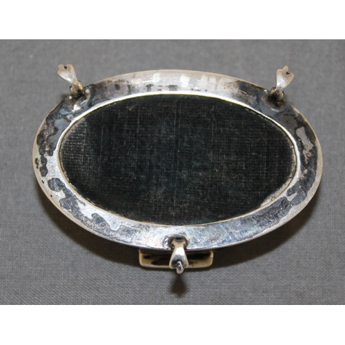 473 - Silver Hallmarked Trinket Box Broken Lid As Shown In Pictures
Length 6cm