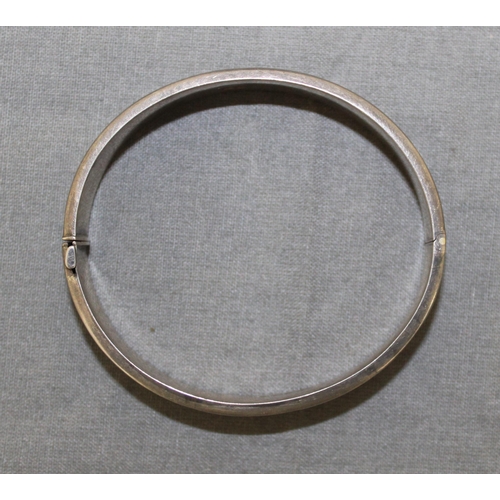 474 - Silver Hallmarked Ladies Bangle