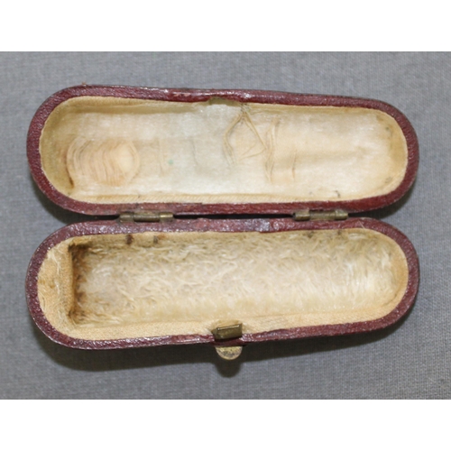 546 - Vintage Cigar Holder Case