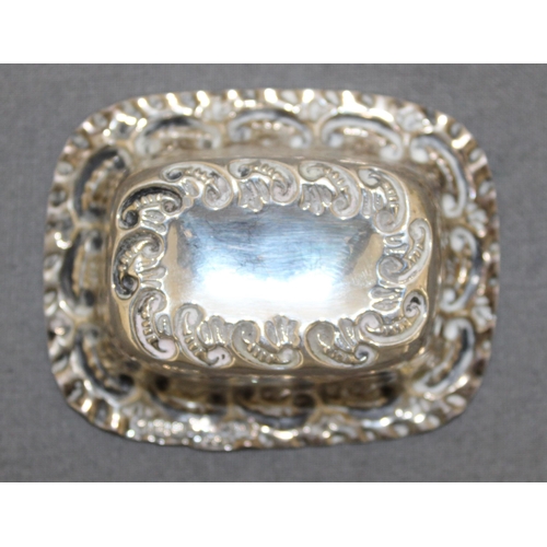 482 - Silver Hallmarked Small Bon Bon Dish 
Length 6cm