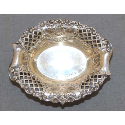 483 - Silver Hallmarked Bon Bon Dish
Length 11cm