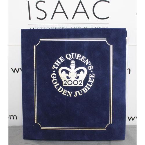 164 - The Queens Golden And Silver Jubilee 2002 Covers In Folder