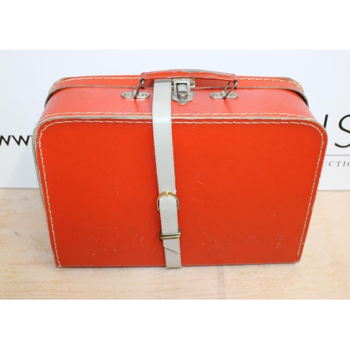 541 - Vintage Small Case