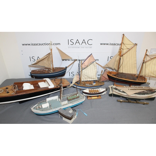 560 - A Collection Of Various Boats In Various Conditions
Longest 72cm
COLLECTION ONLY