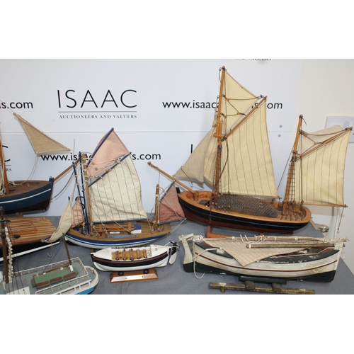 560 - A Collection Of Various Boats In Various Conditions
Longest 72cm
COLLECTION ONLY