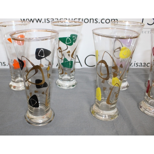 14 - Set Of 7 1960's Tall Glasses
Height 18cm
COLLECTION ONLY