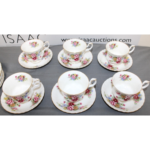 23 - The Royal Albert Chelsea Garden Collection Inc-
6 Tea Cups
6 Saucers 
6 Side plates 
COLLECTION ONLY