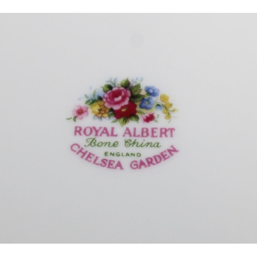 23 - The Royal Albert Chelsea Garden Collection Inc-
6 Tea Cups
6 Saucers 
6 Side plates 
COLLECTION ONLY