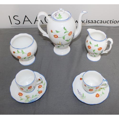 25 - Royal Albert Crown China England Tea Set Inc-
Tea Pot & Lid Height-18.5cm
Milk Jug
Sugar Pot
2 x Cup... 