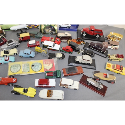 567 - Quantity Of Collectable Vehicles Etc Inc-Matchbox, Corgi, Dinky Toys, Etc