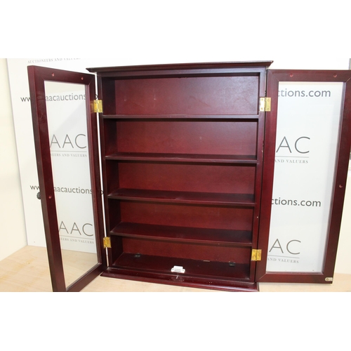 568 - Wooden Glass Fronted Display Cabinet
Height-69.5cm
Width-54.5cm
Depth-13cm
COLLECTION ONLY