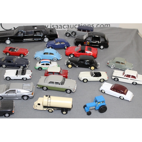 570 - Quantity Of Collectable Vehicles Inc-Days Gone, Vanguards, Solido, Corgi, Edocar, Matchbox Etc