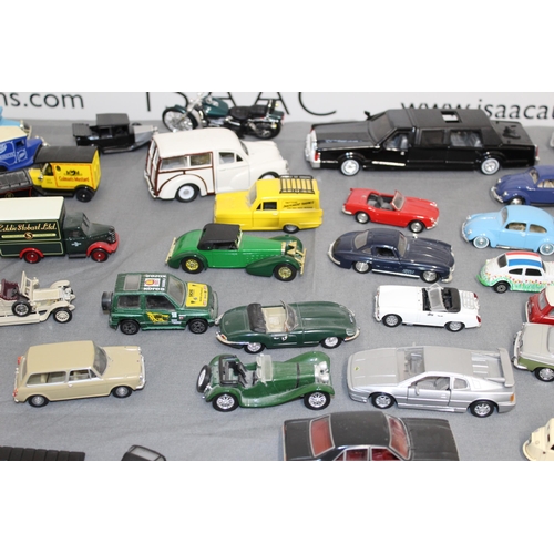 570 - Quantity Of Collectable Vehicles Inc-Days Gone, Vanguards, Solido, Corgi, Edocar, Matchbox Etc