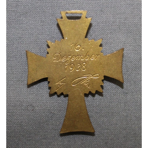 158 - WW2 German Mothers Cross Bronze Medal