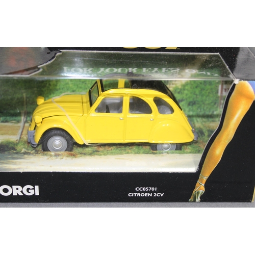 591 - 007 Corgi For Your Eyes Only The Definitive Bond Collection
CC85701 Citroen 2CV