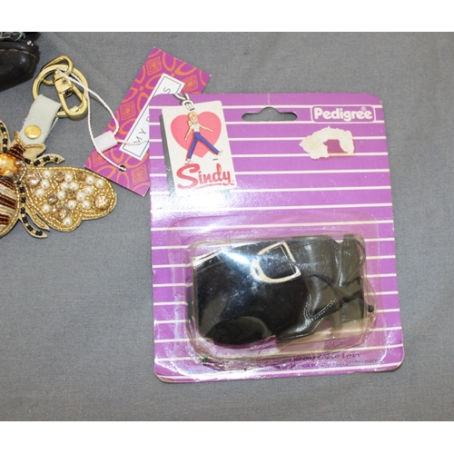 82 - Mixed Items Including Sindy Riding Equipment In Original Packaging
All Proceeds Go To Charity