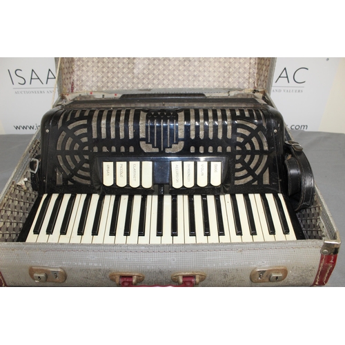 118 - Vintage Cased Accordion Untested
Collection Only
All Proceeds Go To Charity