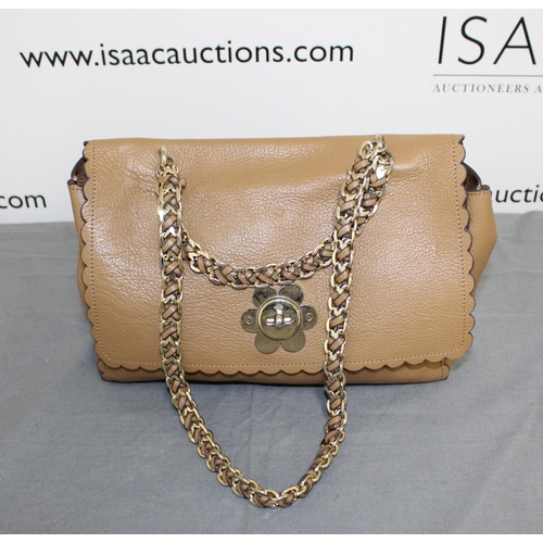 4 - Mulberry Cecily Flower Bag In Biscuit Used Condition
But Clean
All Proceeds Go To Charity