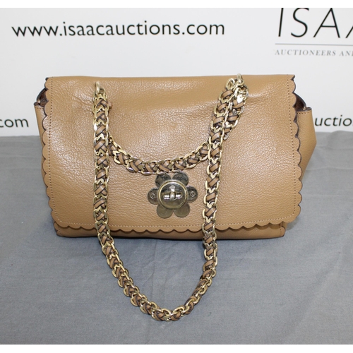 4 - Mulberry Cecily Flower Bag In Biscuit Used Condition
But Clean
All Proceeds Go To Charity