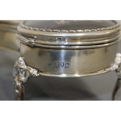 407 - Antique Silver Hallmarked Kidney Shaped Jewellery Box
18cm Length
Crack in Lid As Shown In Picture