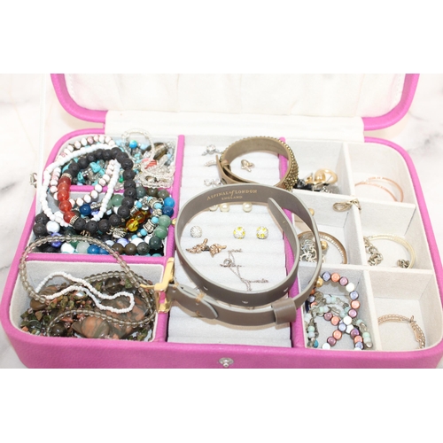 332 - Jewellery In Jewellery Box