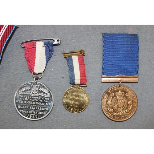 98 - Quantity of Medals - Various Subjects