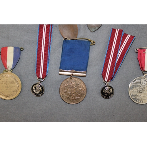 98 - Quantity of Medals - Various Subjects