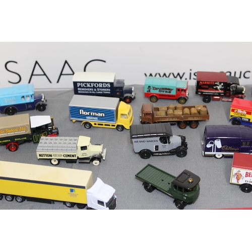 569 - Quantity Of Collectable Vehicles Inc-Lledo, Corgi, Days Gone, Oxford Diecast Etc