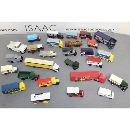 569 - Quantity Of Collectable Vehicles Inc-Lledo, Corgi, Days Gone, Oxford Diecast Etc