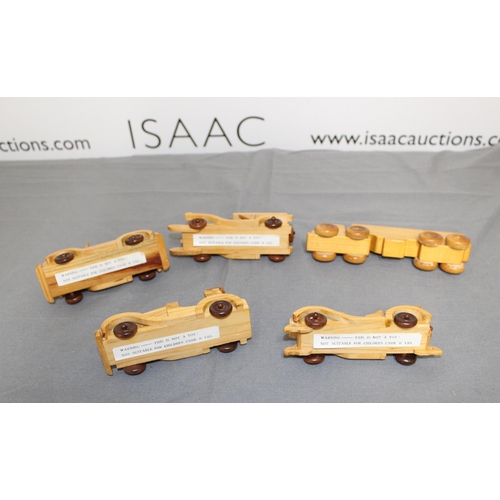 454 - Collection Of Wooden Vehicles
Longest 18cm