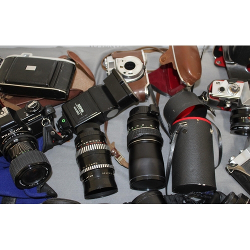 178 - Quantity Of Cameras, Lenses & Accessories All Untested