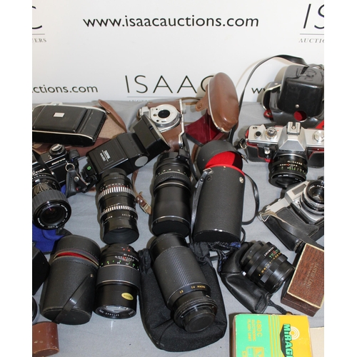 178 - Quantity Of Cameras, Lenses & Accessories All Untested