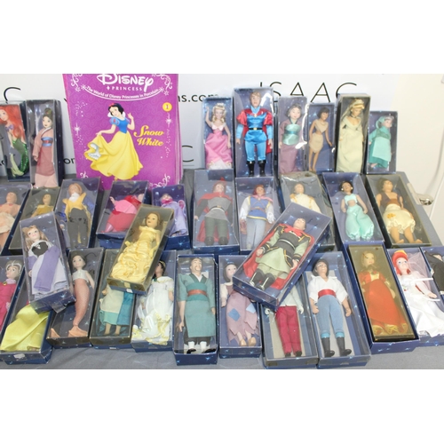 471 - Full Set Of 49 Of De Agostini Porcelain Collectable Disney Princess Characters Boxed
With Magazines