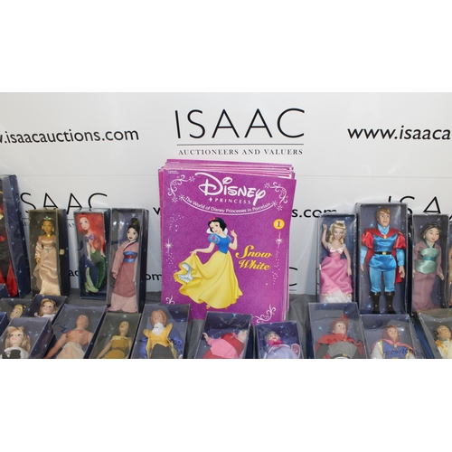 471 - Full Set Of 49 Of De Agostini Porcelain Collectable Disney Princess Characters Boxed
With Magazines