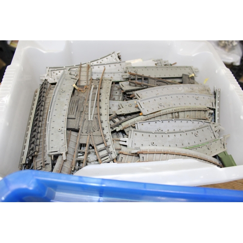 472 - Large OO Gauge Model Train Collection with Accessories . 8 Engines plus Carriages and others. Buildi... 