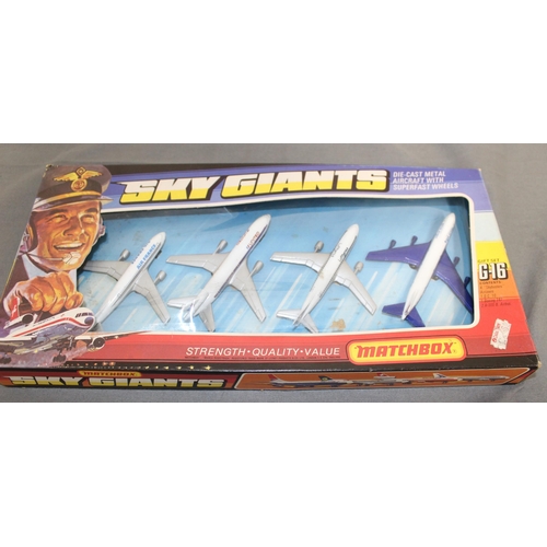 473 - MATCHBOX SKY GIANTS G-16 Gift Set BOXED