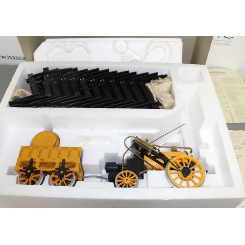 481 - A Hornby 3 1/2 Inch Gauge Model Stephenson's Rocket G104 Coach As New Boxed
With Original Receipt 19... 