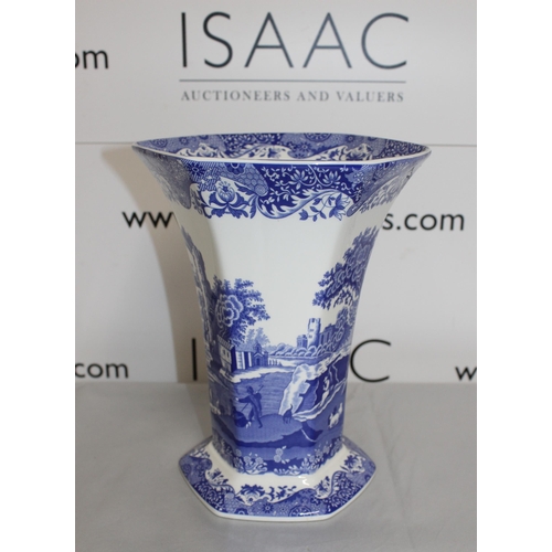 77 - Spode Italian Hexagonal Vase 
Good Condition
Height 26.5cm
COLLECTION ONLY
All Proceeds Go To Charit... 