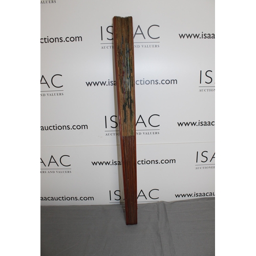 140 - Large Decorative Fan
Length 138cm open
Height 76cm