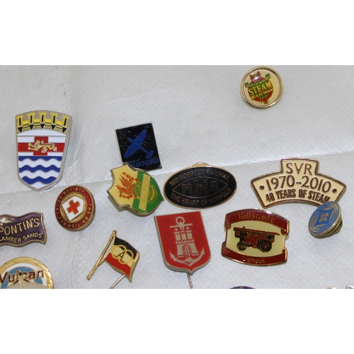 65 - A Quantity Of Collectable Badges